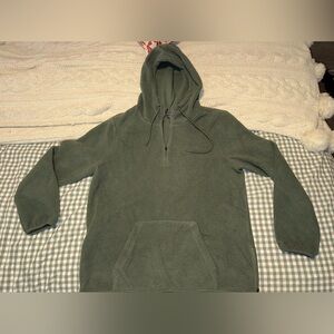 Eddie Bauer women’s Olive fleece Sweater